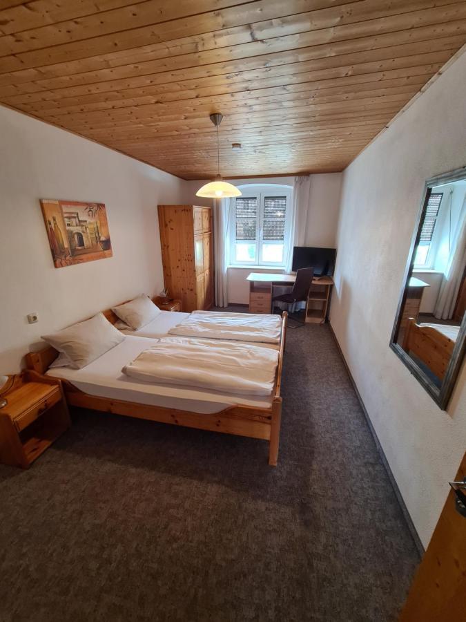 Hotel & Gasthof Zur Post Neumarkt-Sankt Veit Dış mekan fotoğraf